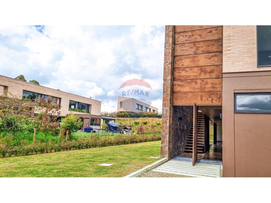 Beautiful single family home in Alto de Las Palmas